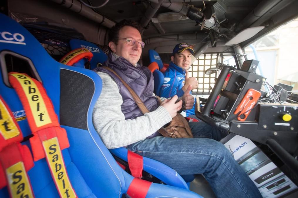 Тест-драйв «Камаз» на стадионе «Петровский»