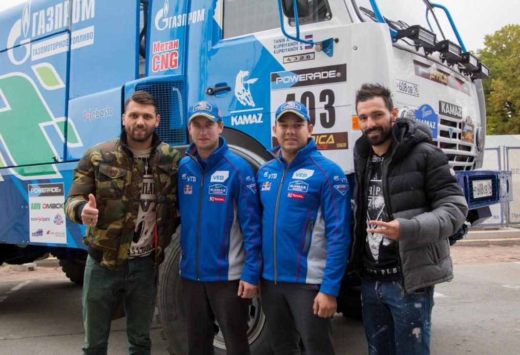 Тест-драйв «Камаз» на стадионе «Петровский»
