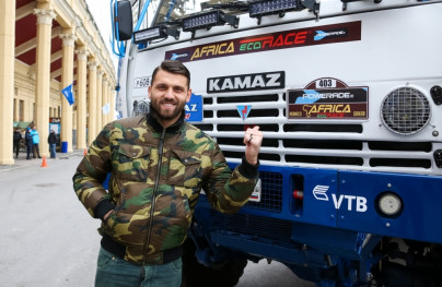 Тест-драйв «Камаз» на стадионе «Петровский»