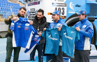 Тест-драйв «Камаз» на стадионе «Петровский»