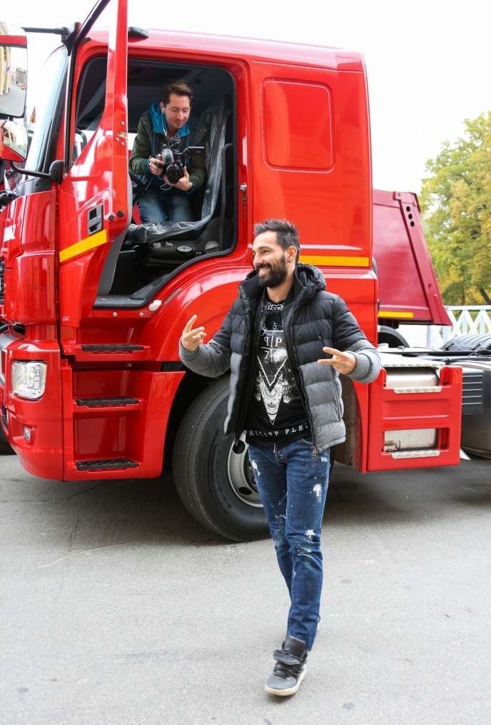 Тест-драйв «Камаз» на стадионе «Петровский»