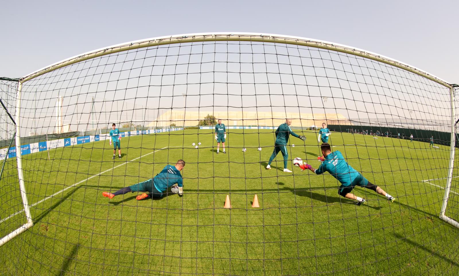 «Газпром»-тренировочные сборы в Дубае: 12 января, утренняя тренировка