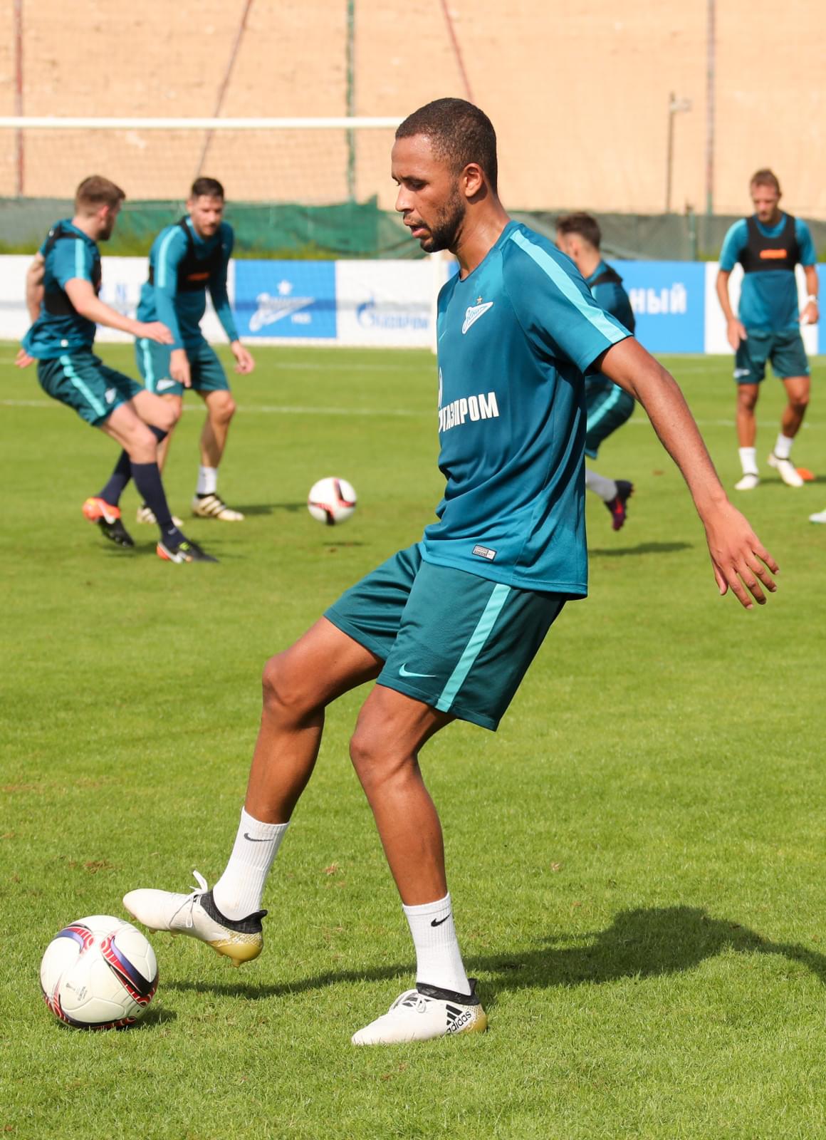 «Газпром»-тренировочные сборы в Дубае: 12 января, утренняя тренировка