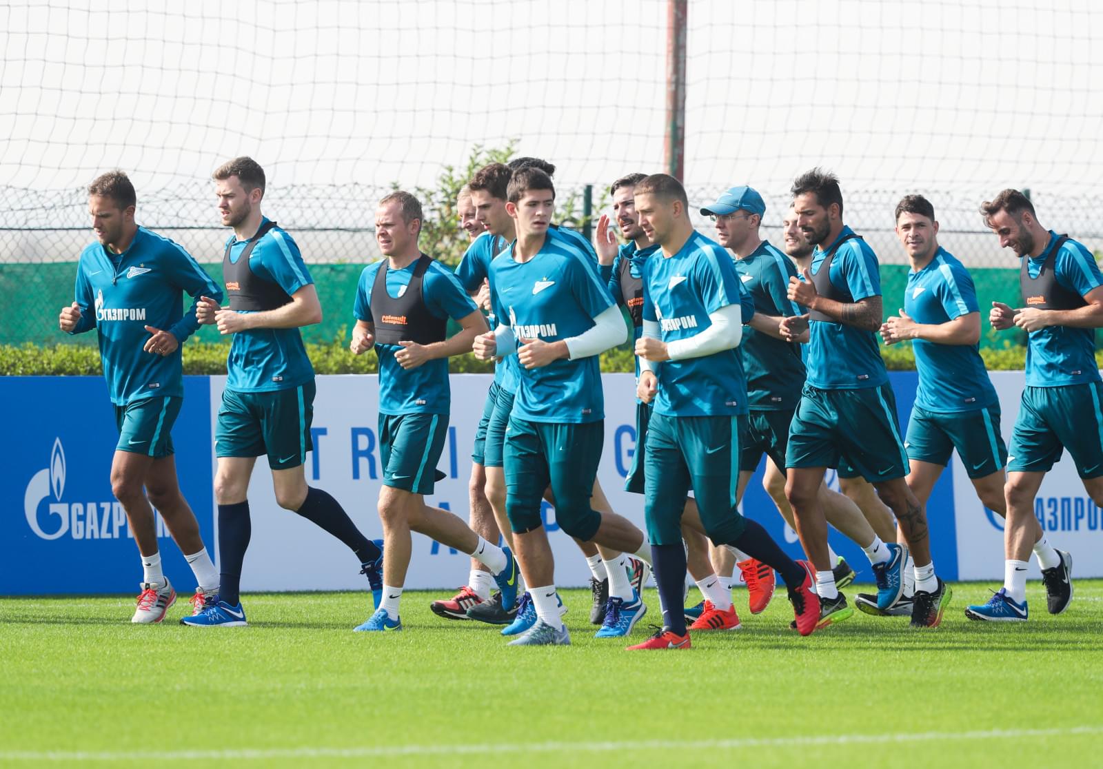 «Газпром»-тренировочные сборы в Дубае: 12 января, утренняя тренировка