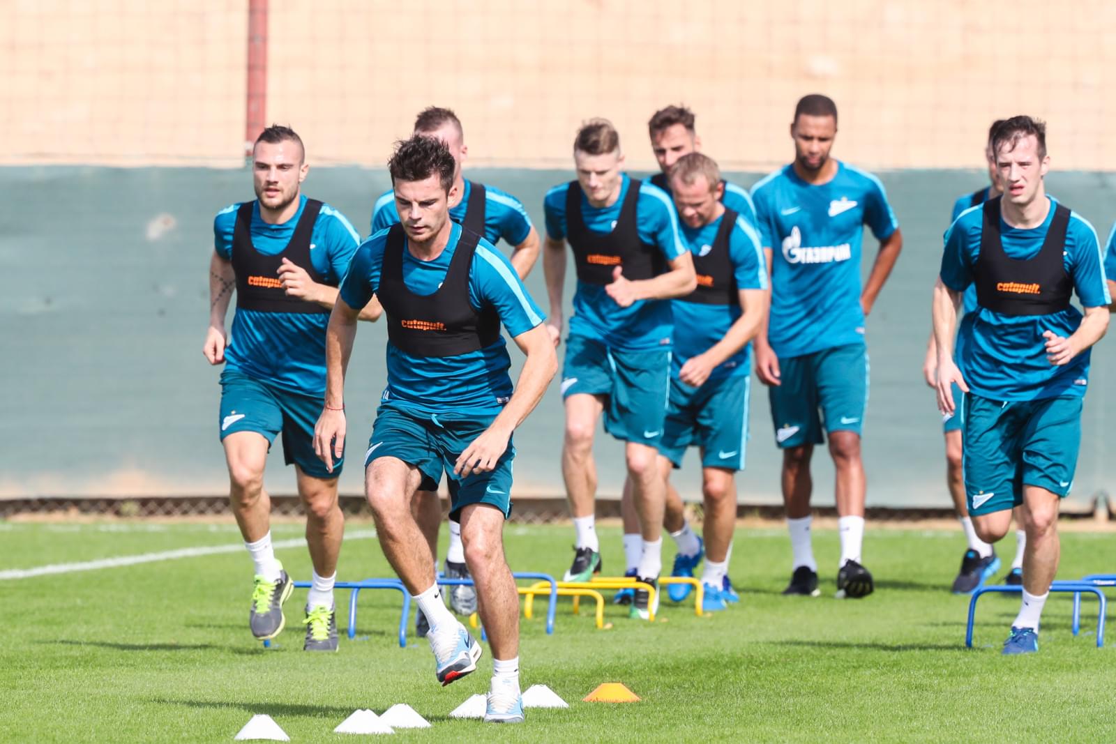 «Газпром»-тренировочные сборы в Дубае: 12 января, утренняя тренировка