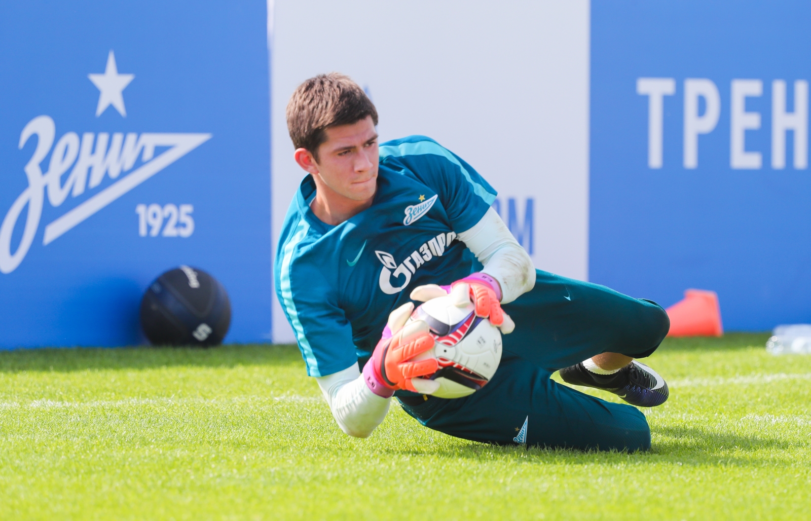 «Газпром»-тренировочные сборы в Дубае: 12 января, утренняя тренировка