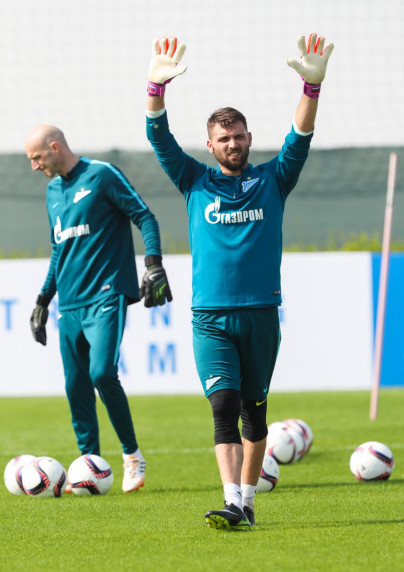 «Газпром»-тренировочные сборы в Дубае: 12 января, утренняя тренировка