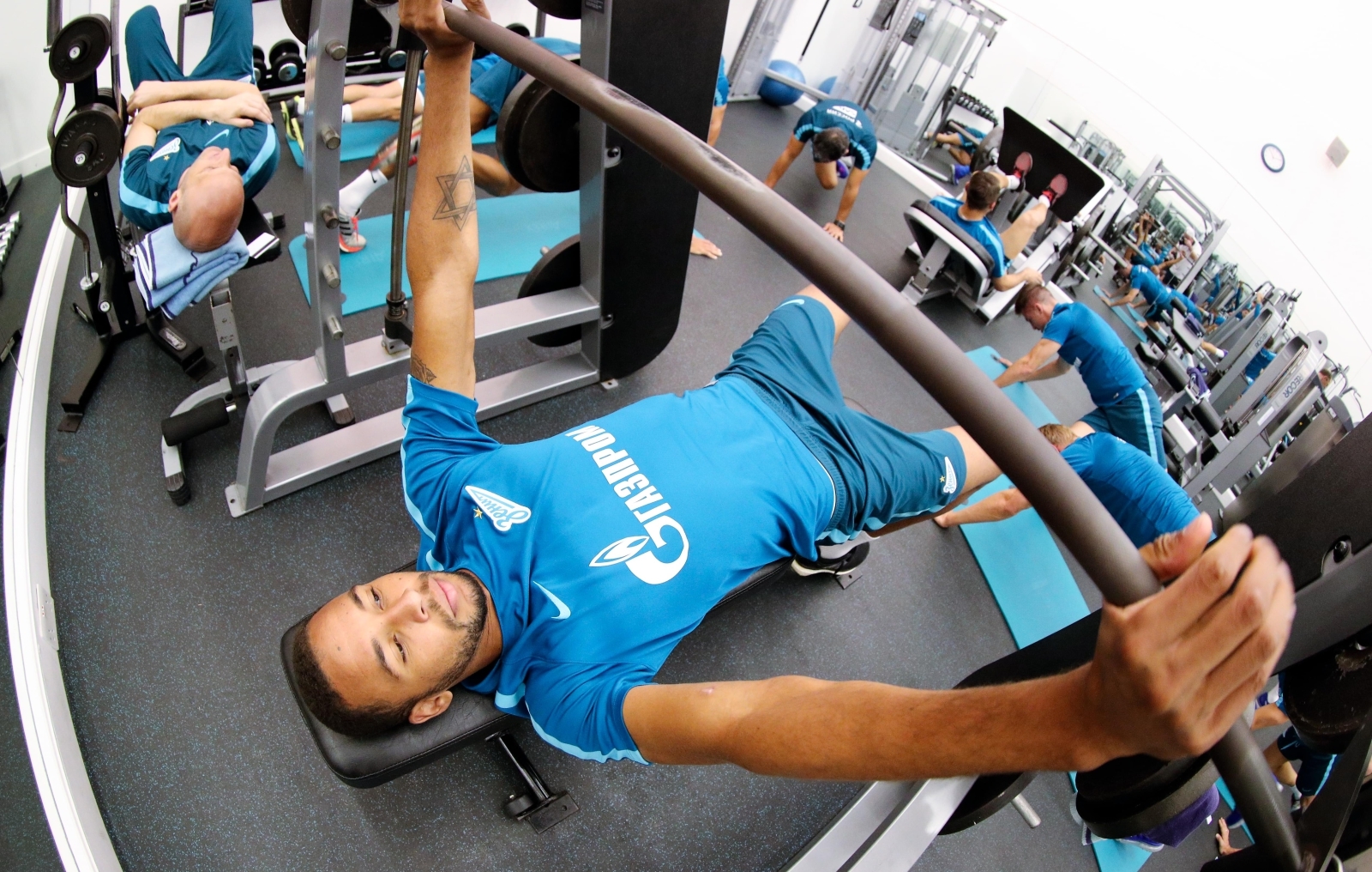 «Газпром»-тренировочные сборы в Дубае: 19 января, утренняя тренировка