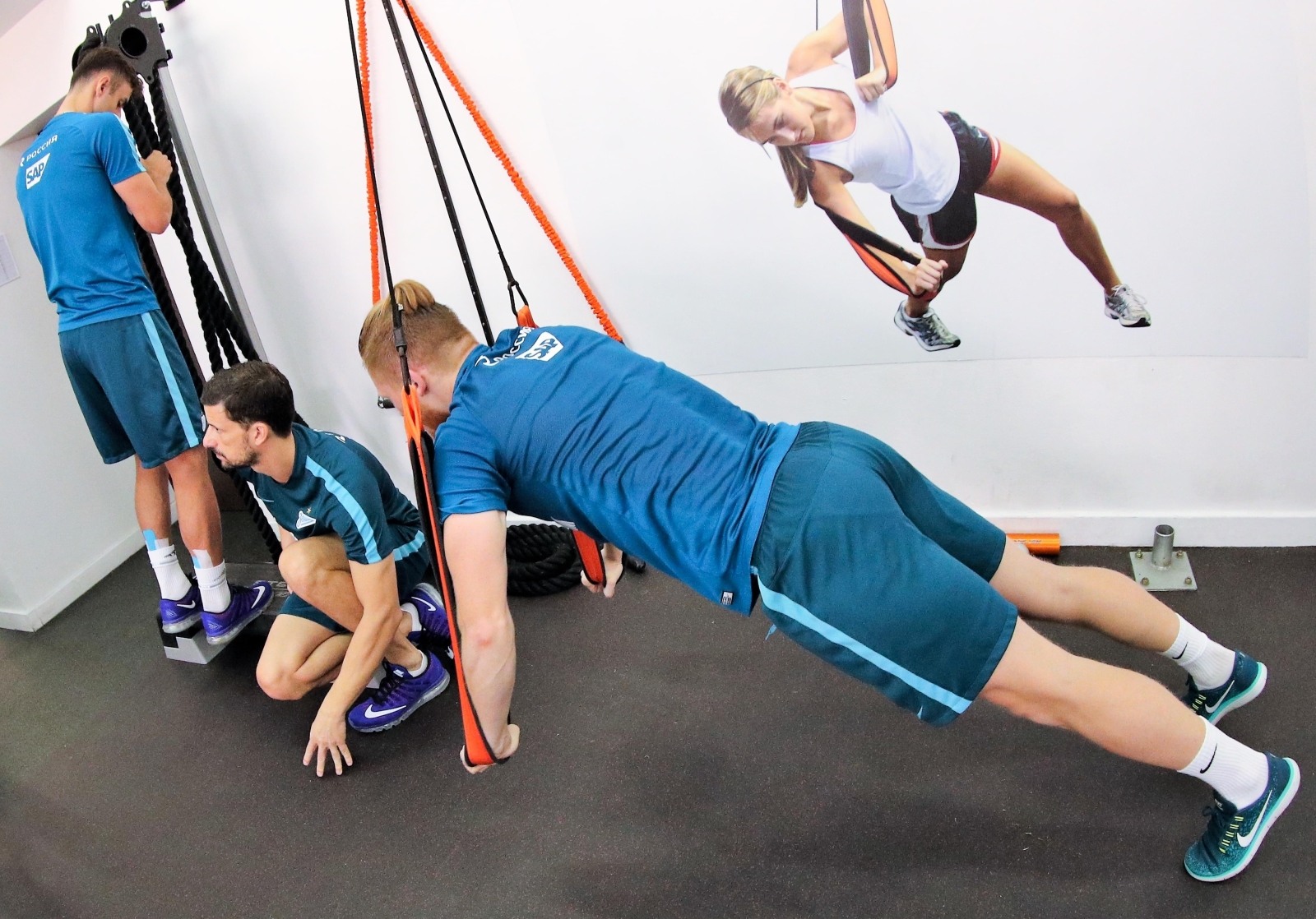 «Газпром»-тренировочные сборы в Дубае: 19 января, утренняя тренировка