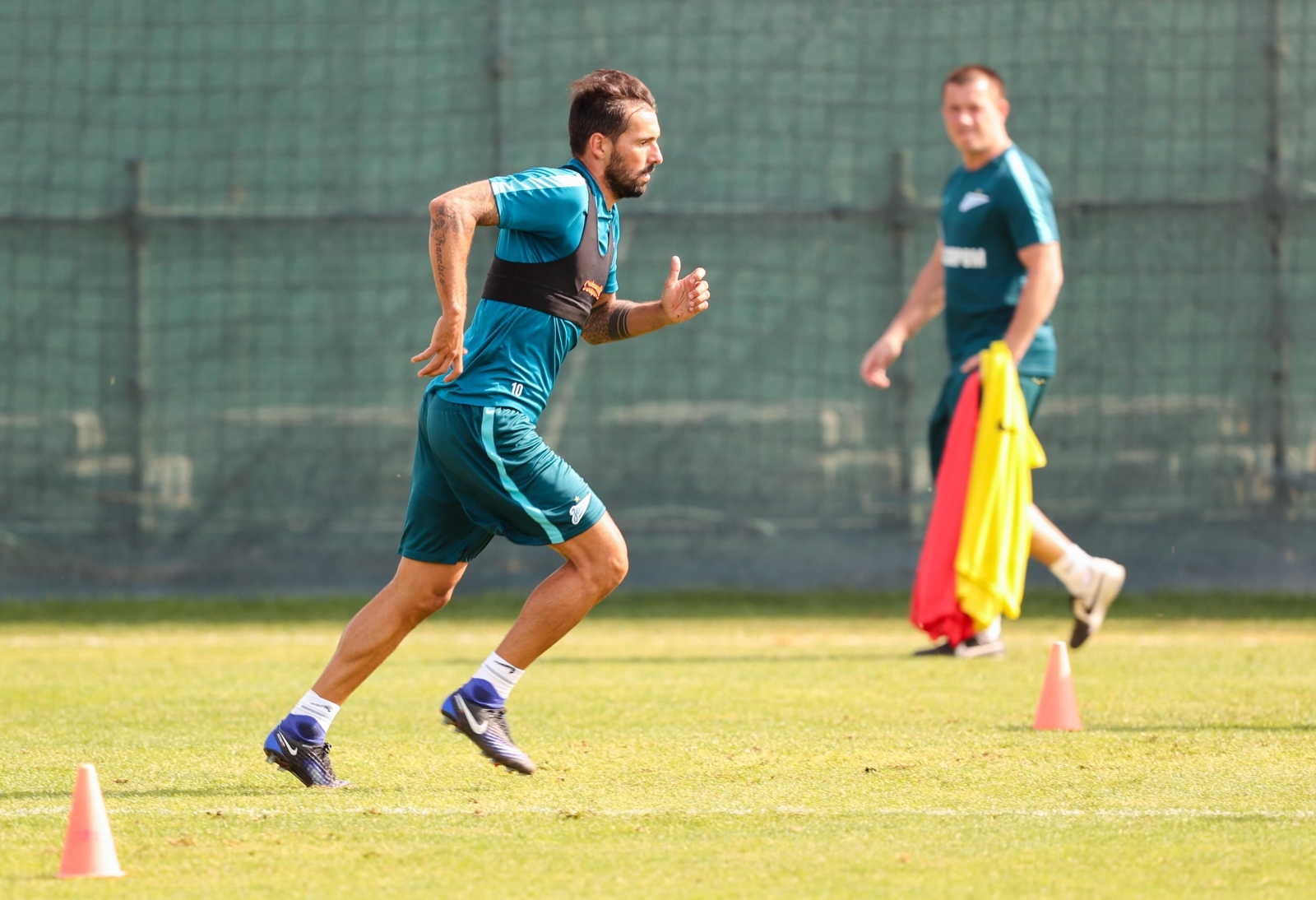 «Газпром»-тренировочные сборы в Дубае: 20 января, утренняя тренировка