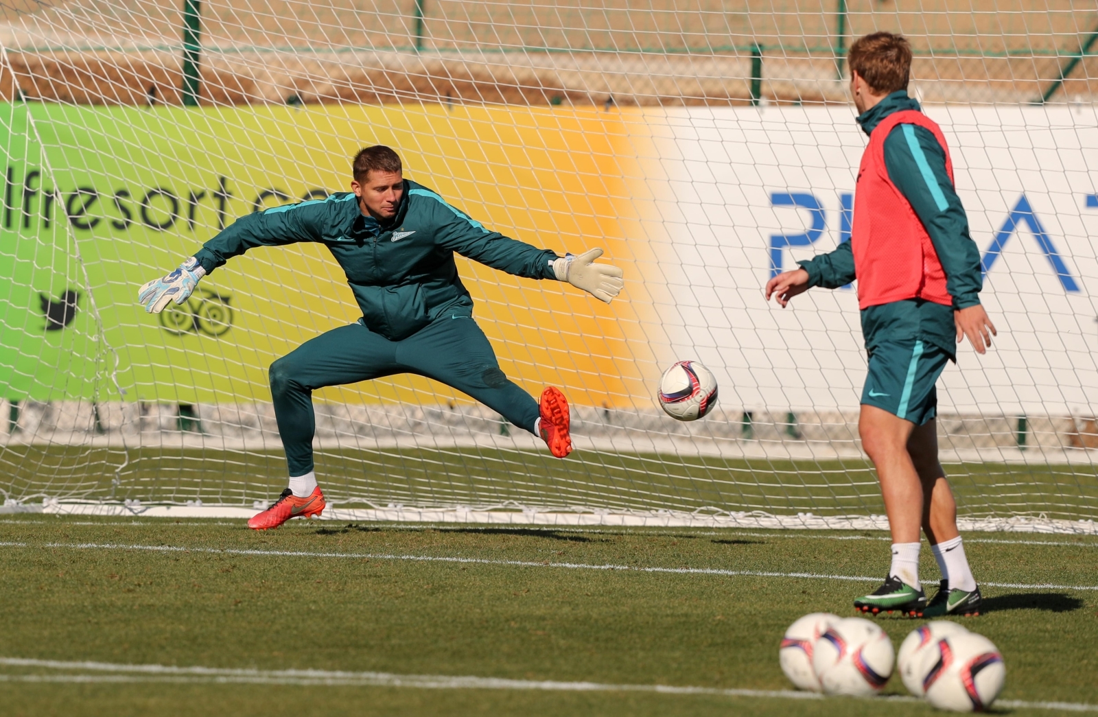 Вторые «Газпром»-тренировочные сборы в Испании: 28 января, утренняя тренировка