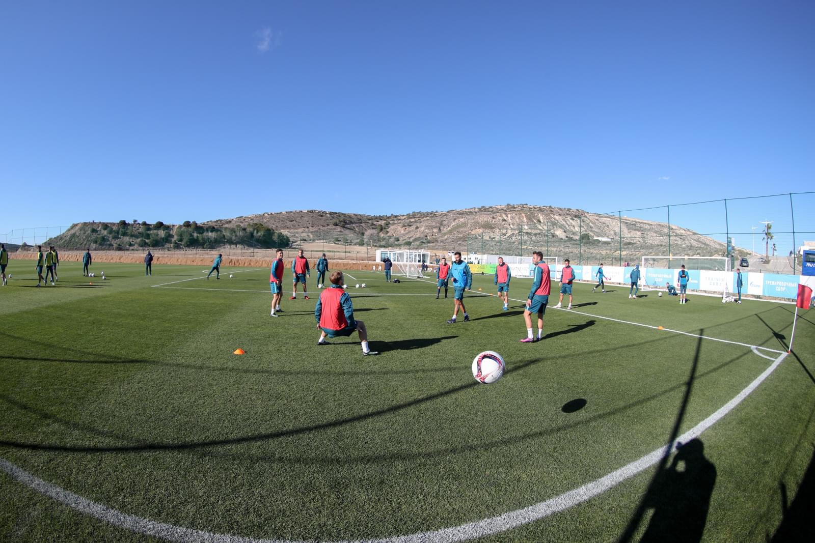 Вторые «Газпром»-тренировочные сборы в Испании: 28 января, утренняя тренировка