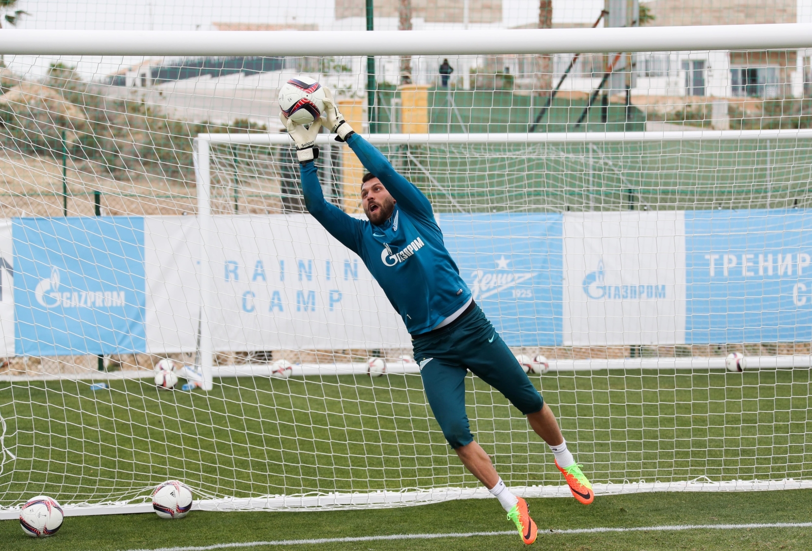 Вторые «Газпром»-тренировочные сборы в Испании: 29 января, утренняя тренировка