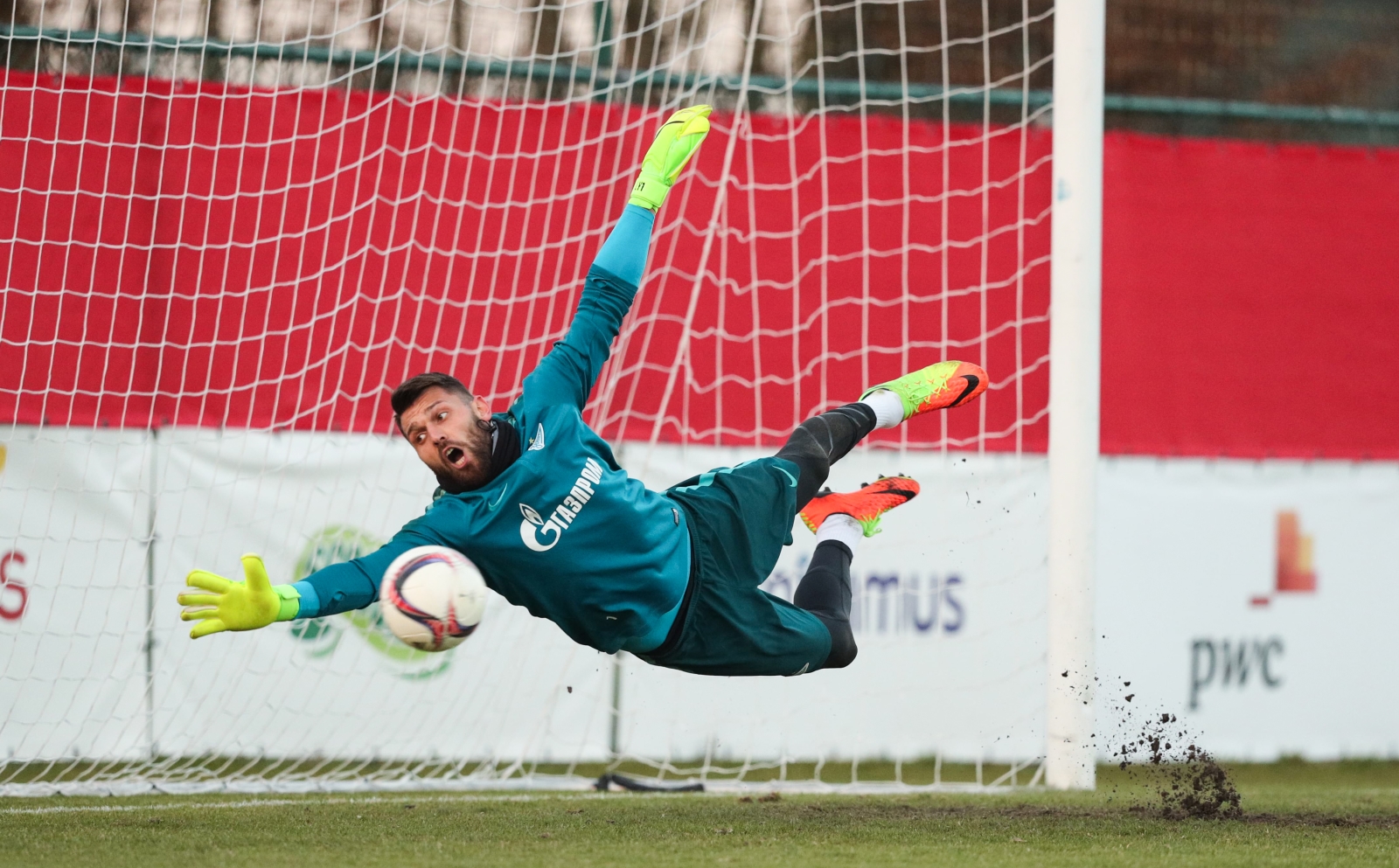 Третьи «Газпром»-тренировочные сборы в Бельгии: 14 февраля, вечерняя тренировка