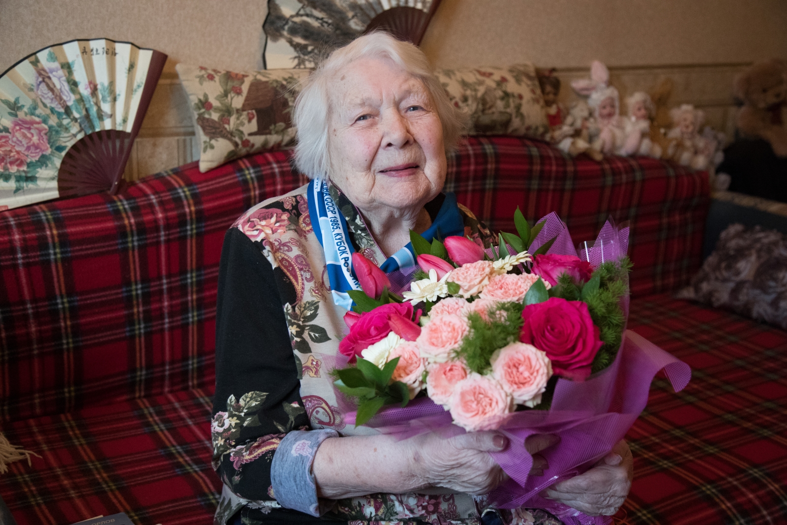 Поздравление с 8 марта 99-летней болельщицы ФК «Зенит»