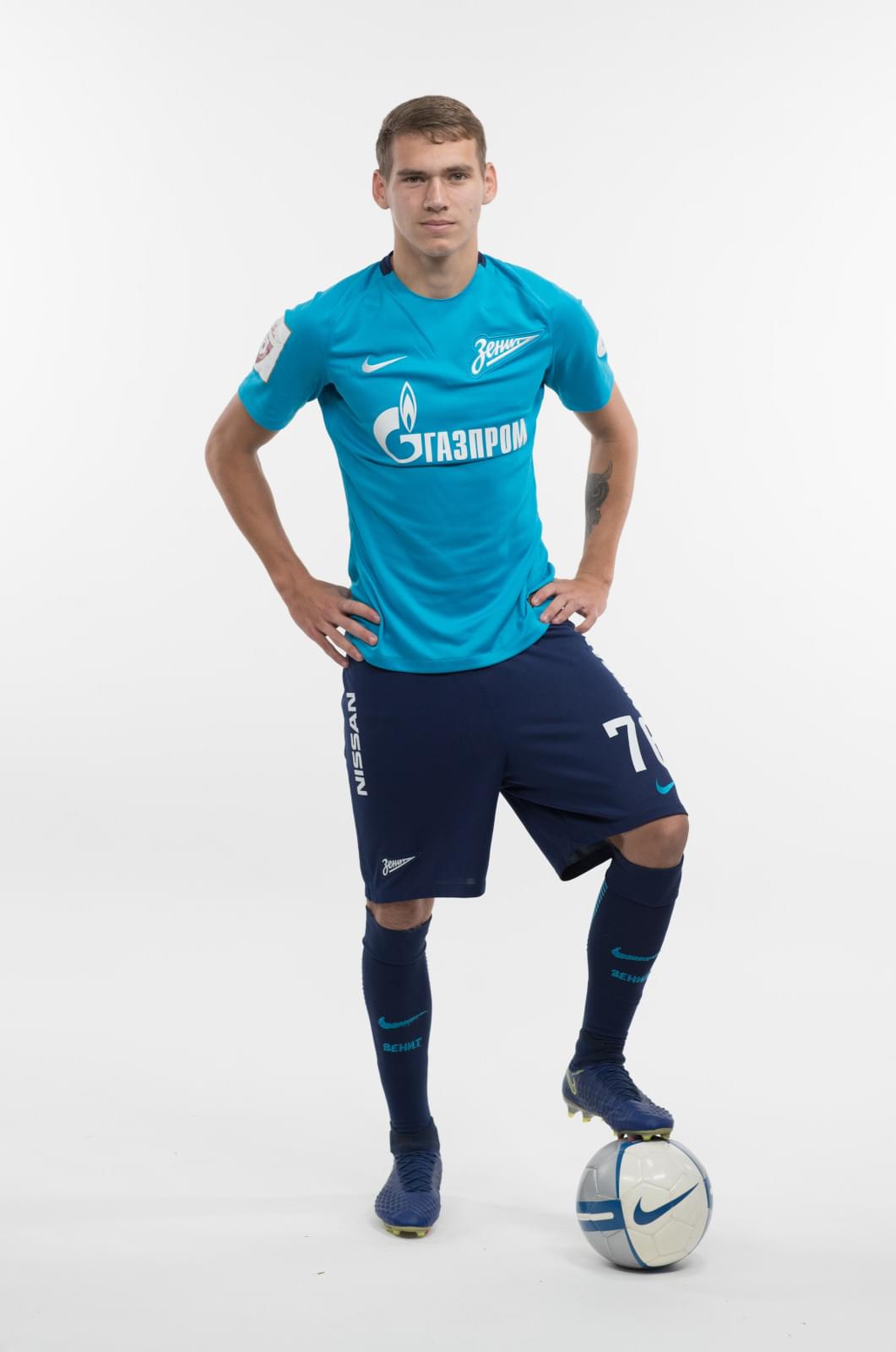 Фотосессия игроков молодежного состава ФК «Зенит» в новой игровой форме Nike сезона 2017/18