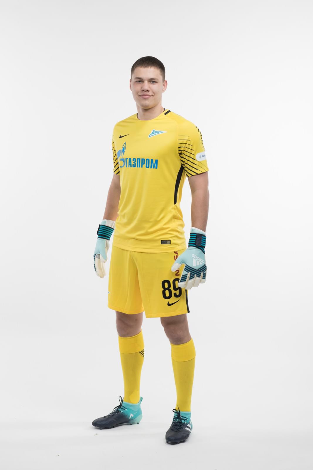 Фотосессия игроков молодежного состава ФК «Зенит» в новой игровой форме Nike сезона 2017/18