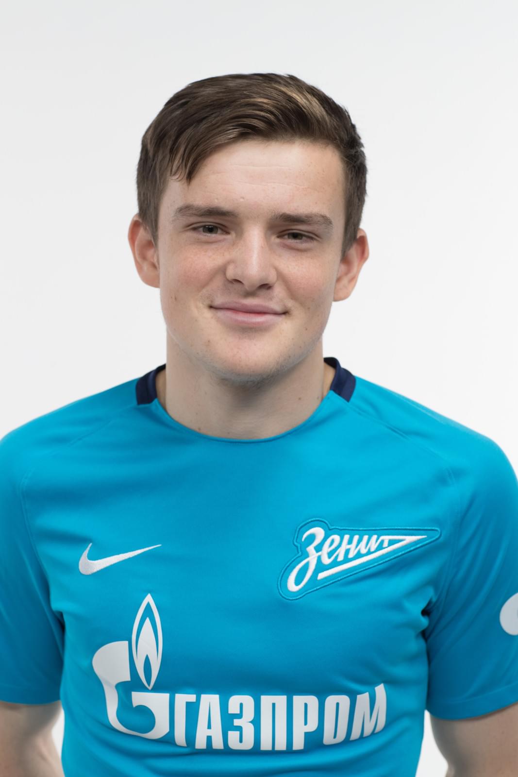 Фотосессия игроков молодежного состава ФК «Зенит» в новой игровой форме Nike сезона 2017/18