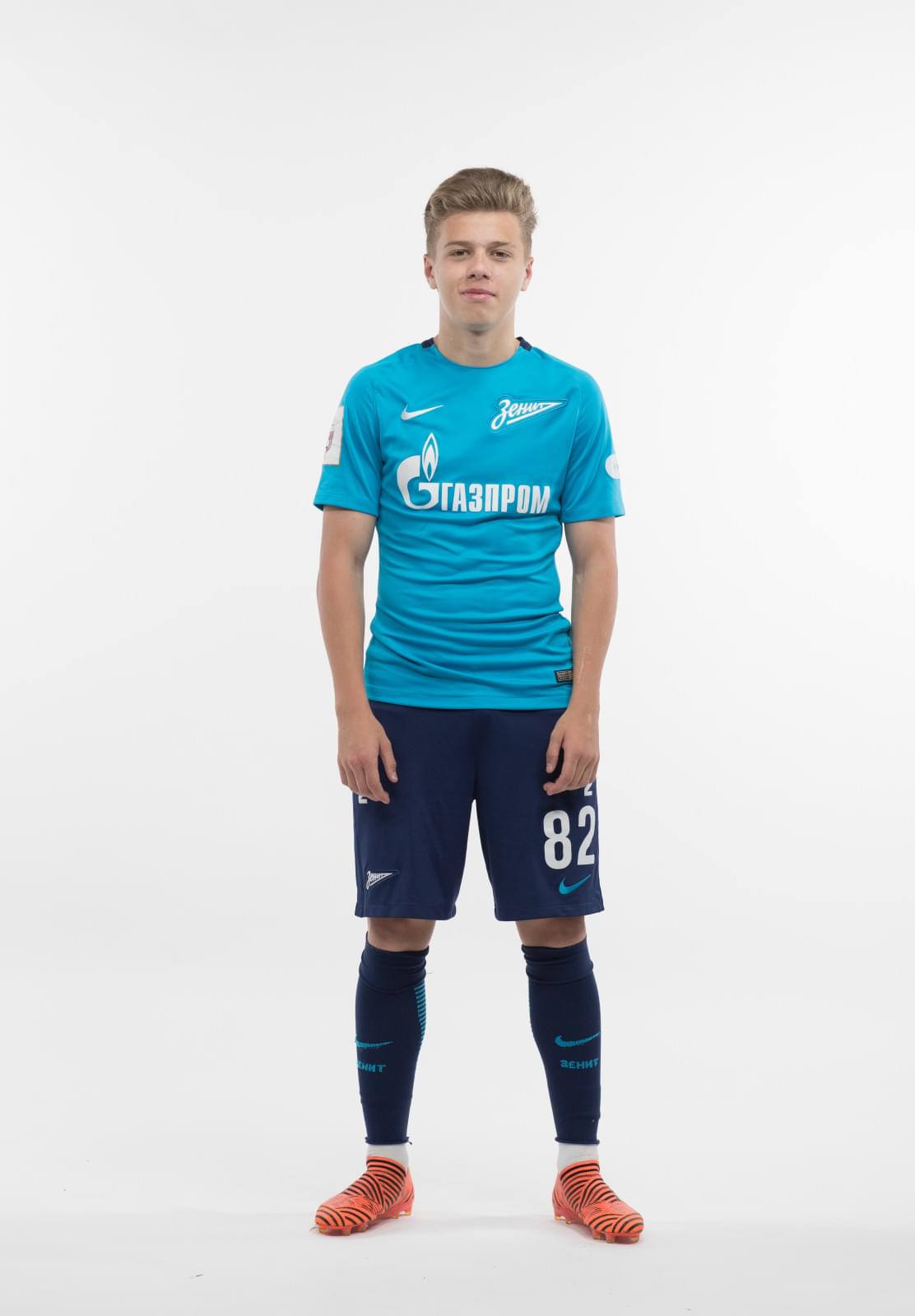 Фотосессия игроков молодежного состава ФК «Зенит» в новой игровой форме Nike сезона 2017/18