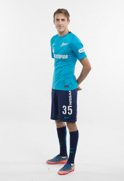 Фотосессия игроков молодежного состава ФК «Зенит» в новой игровой форме Nike сезона 2017/18