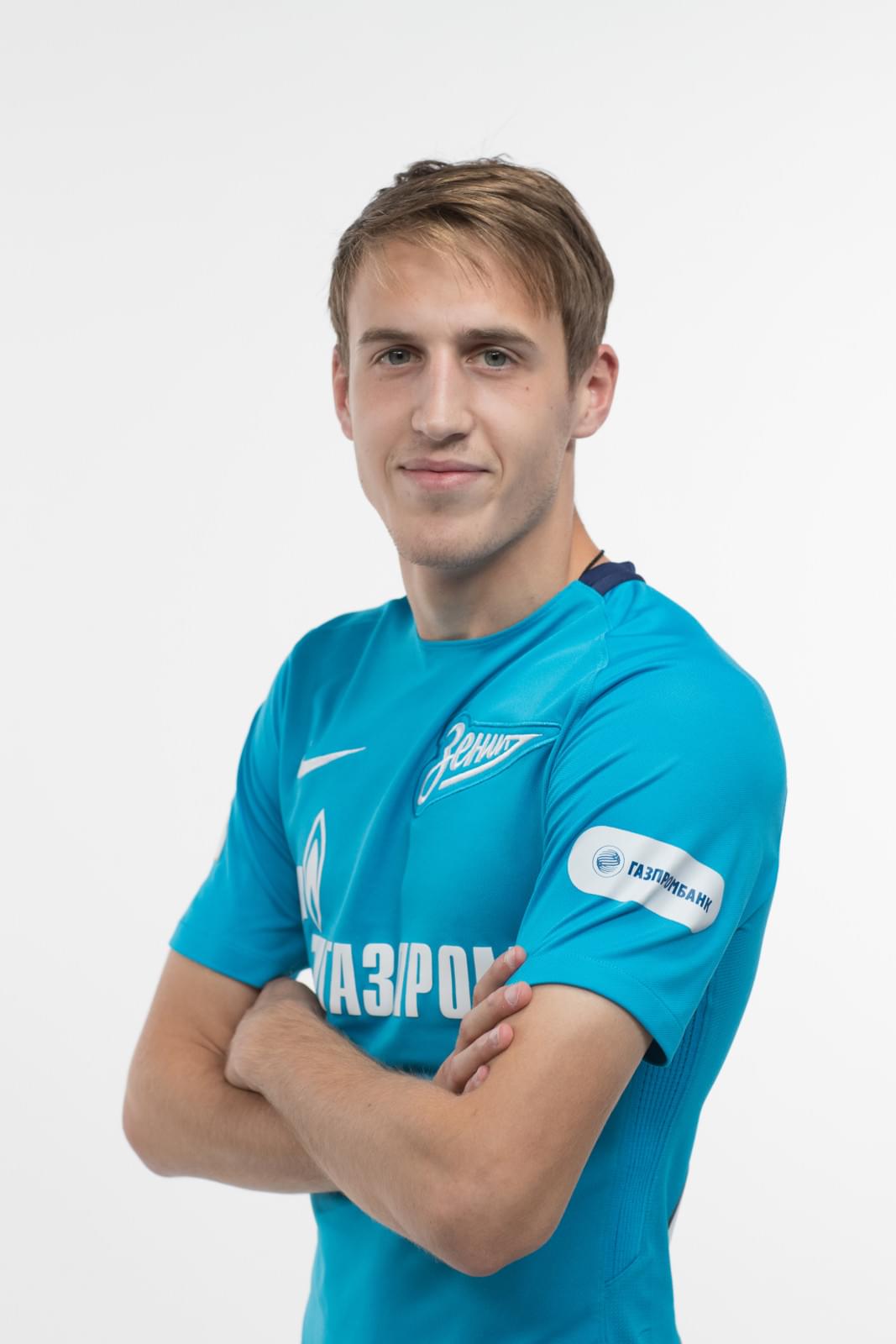 Фотосессия игроков молодежного состава ФК «Зенит» в новой игровой форме Nike сезона 2017/18