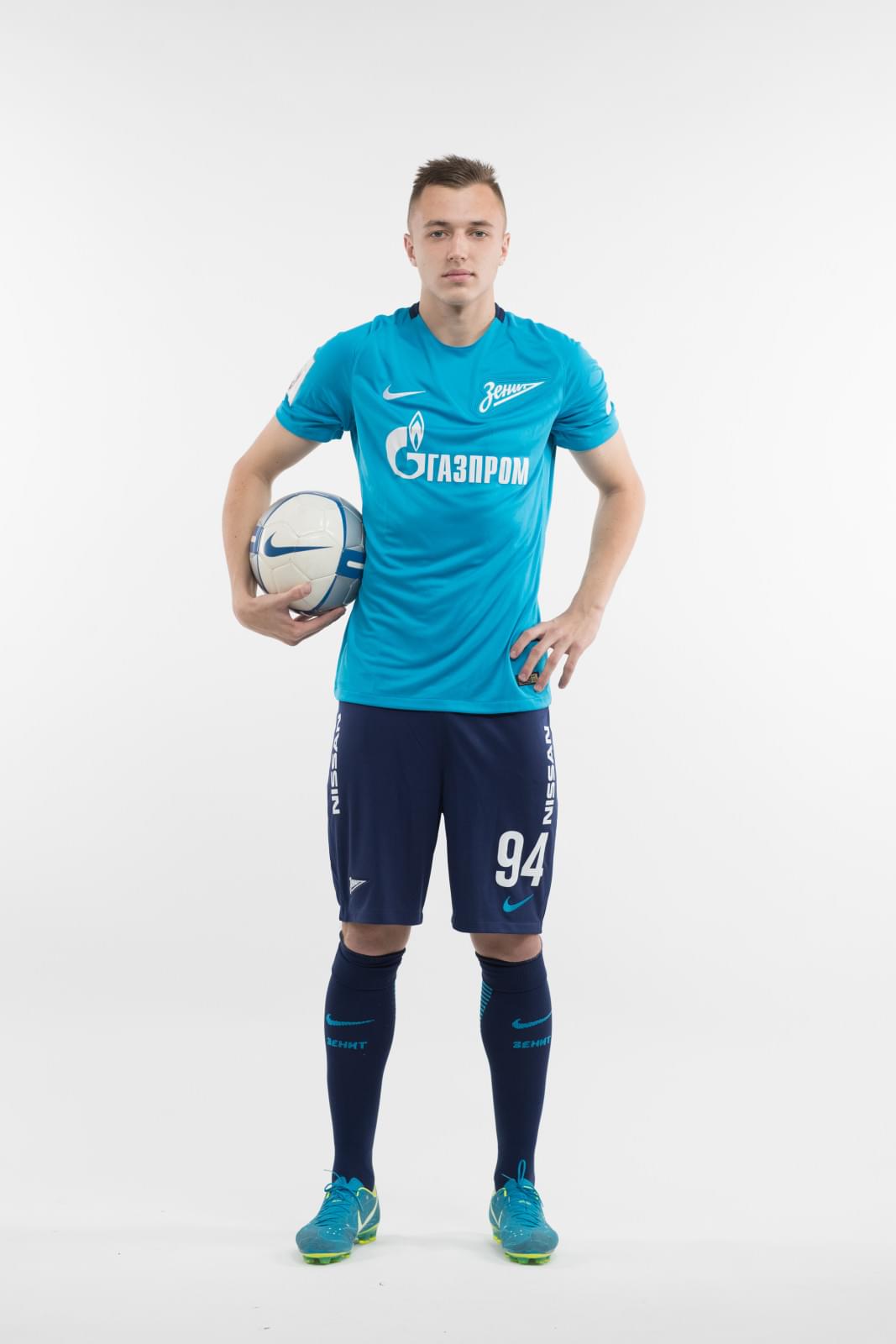 Фотосессия игроков молодежного состава ФК «Зенит» в новой игровой форме Nike сезона 2017/18