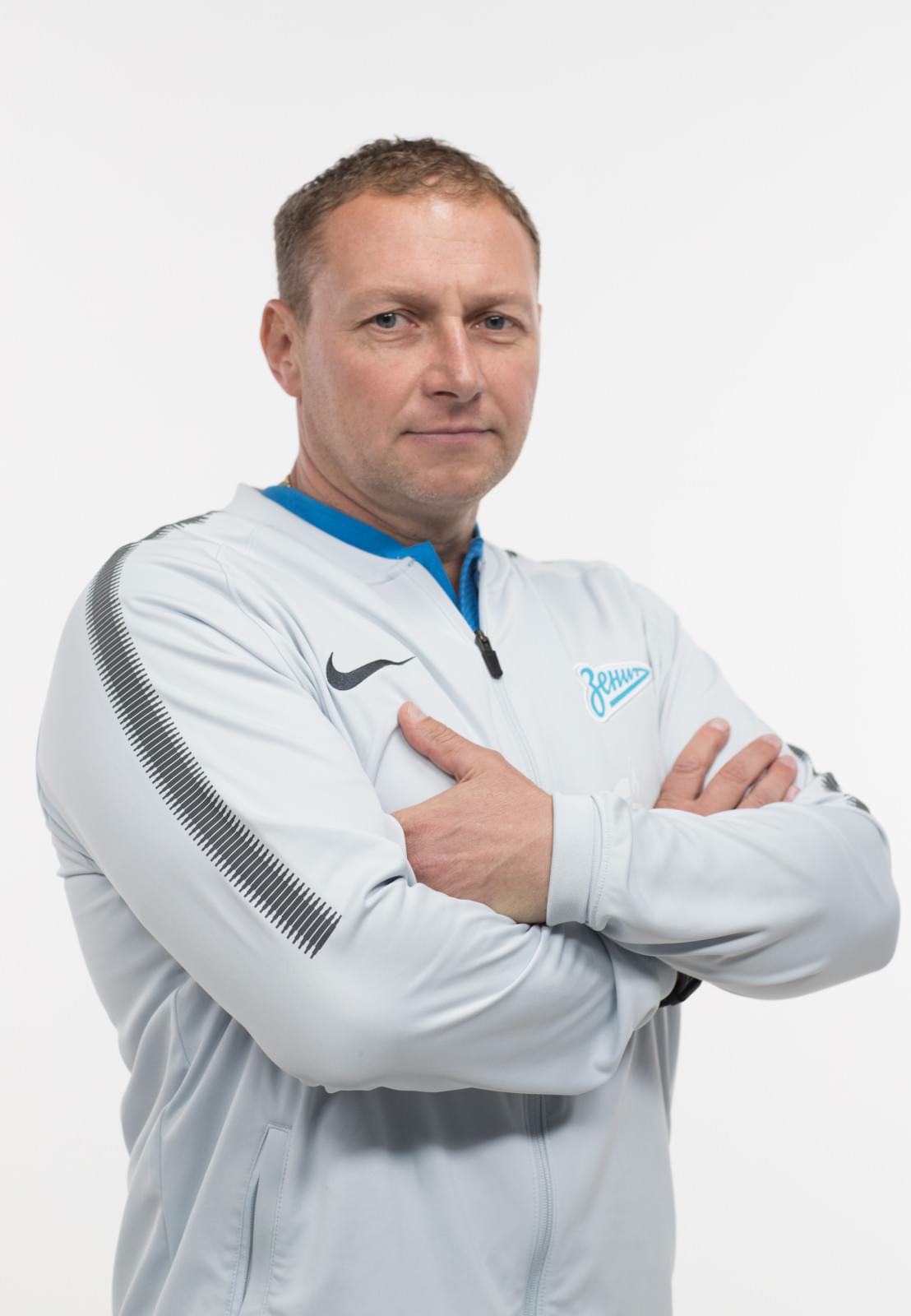 Фотосессия игроков молодежного состава ФК «Зенит» в новой игровой форме Nike сезона 2017/18