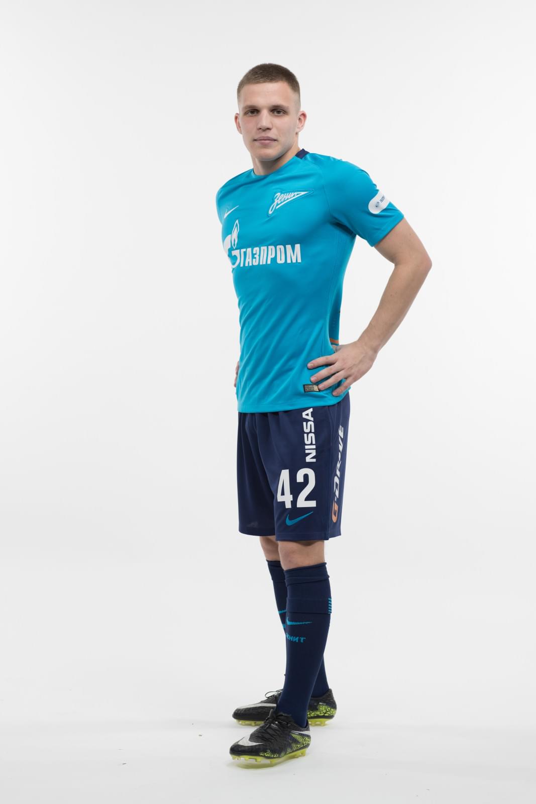 Фотосессия игроков молодежного состава ФК «Зенит» в новой игровой форме Nike сезона 2017/18