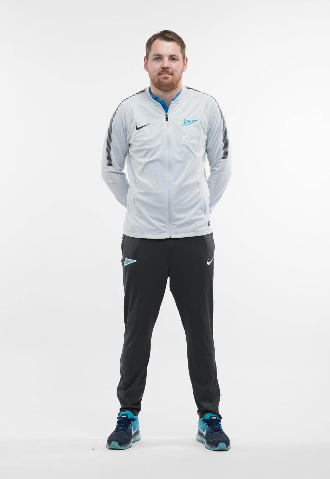 Фотосессия игроков молодежного состава ФК «Зенит» в новой игровой форме Nike сезона 2017/18