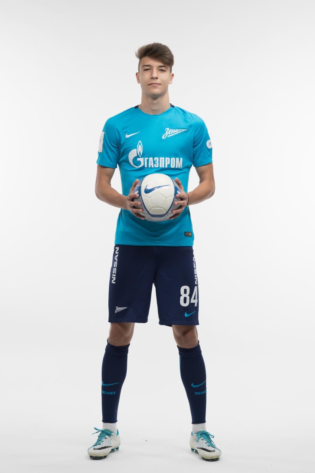 Фотосессия игроков молодежного состава ФК «Зенит» в новой игровой форме Nike сезона 2017/18