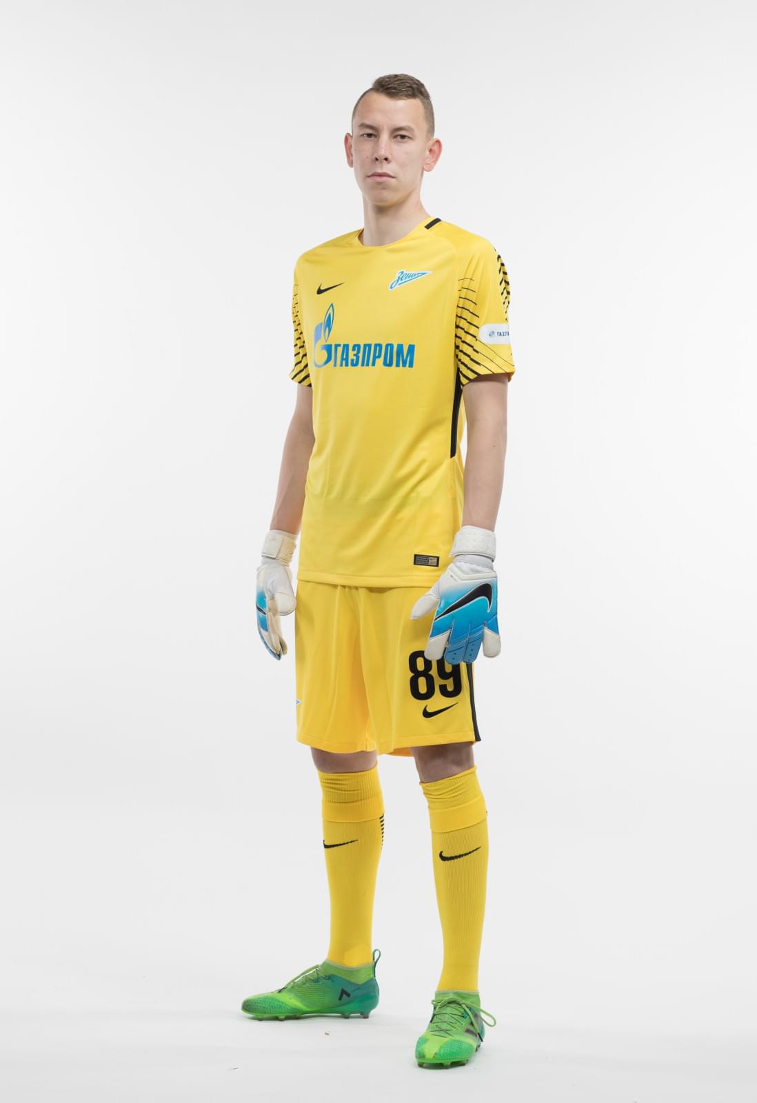 Фотосессия игроков молодежного состава ФК «Зенит» в новой игровой форме Nike сезона 2017/18