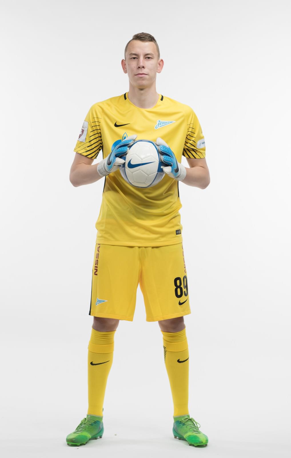 Фотосессия игроков молодежного состава ФК «Зенит» в новой игровой форме Nike сезона 2017/18