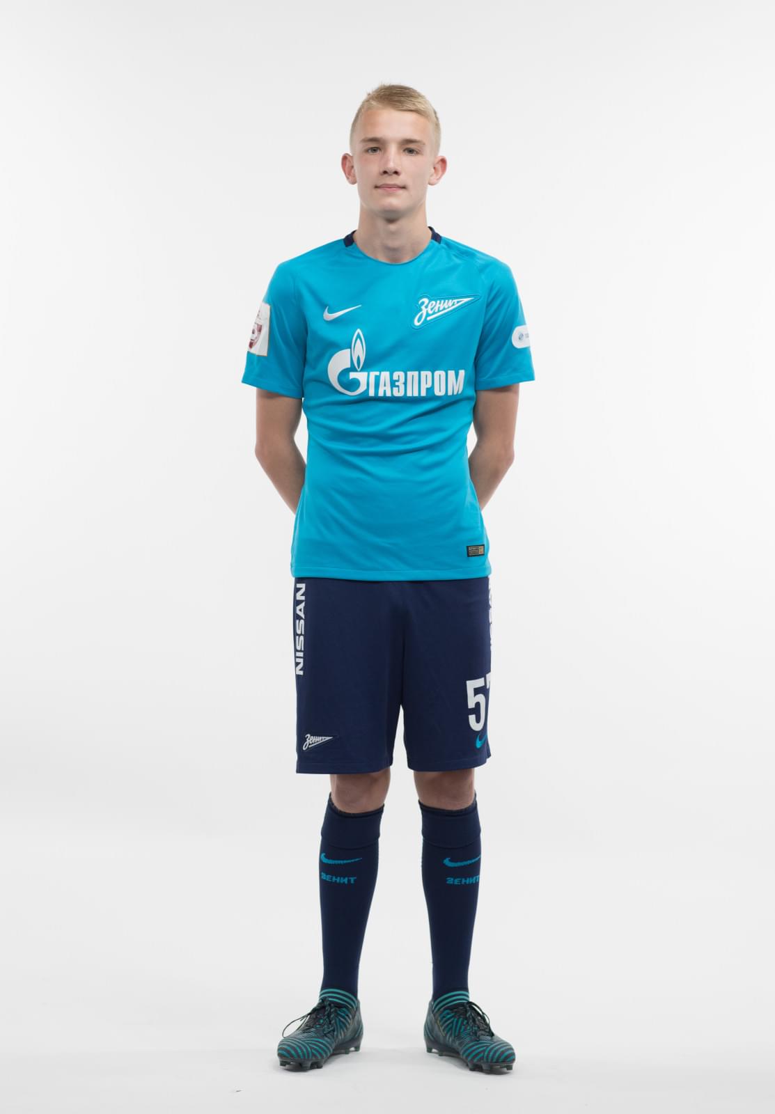 Фотосессия игроков молодежного состава ФК «Зенит» в новой игровой форме Nike сезона 2017/18