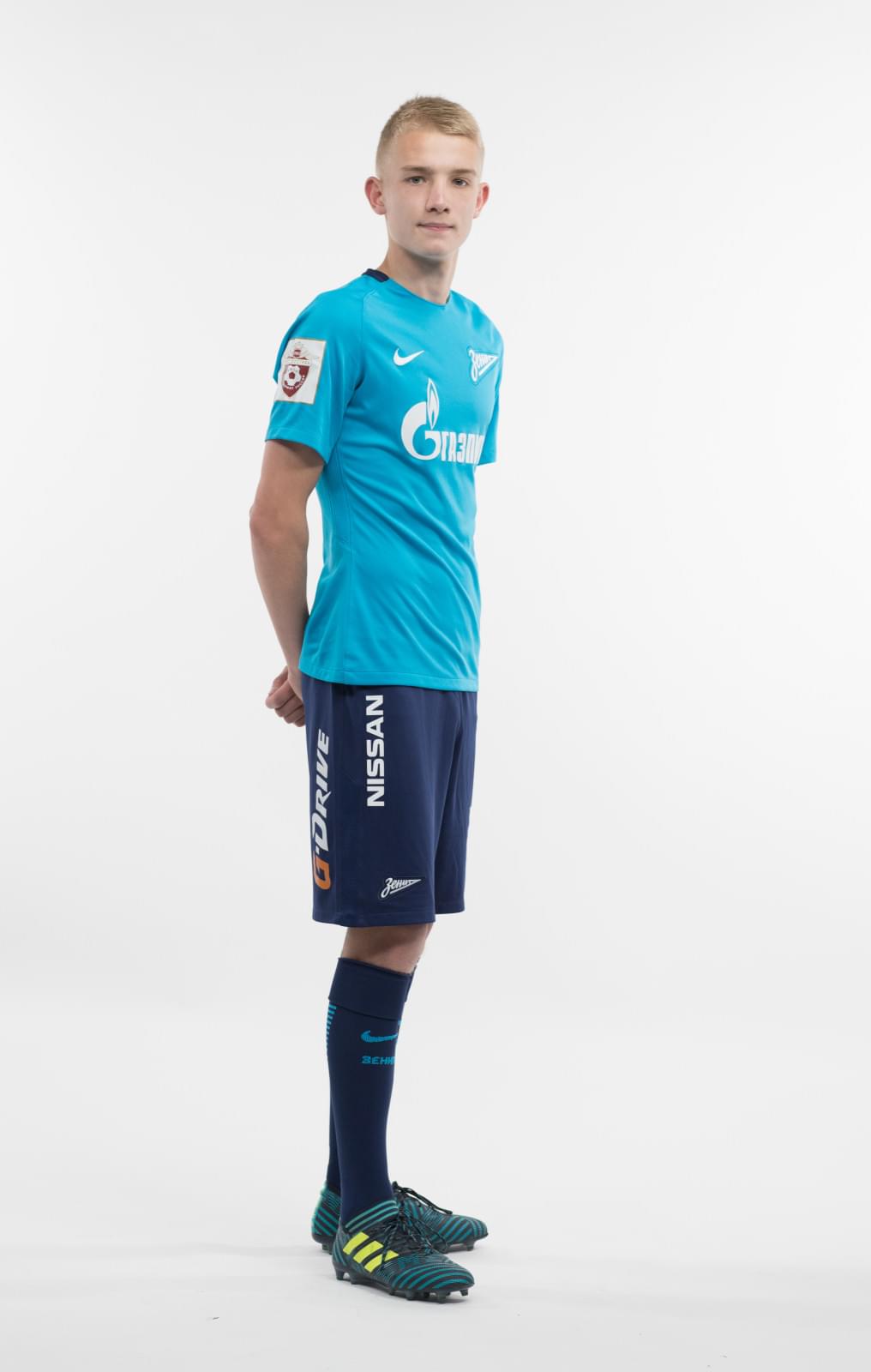 Фотосессия игроков молодежного состава ФК «Зенит» в новой игровой форме Nike сезона 2017/18