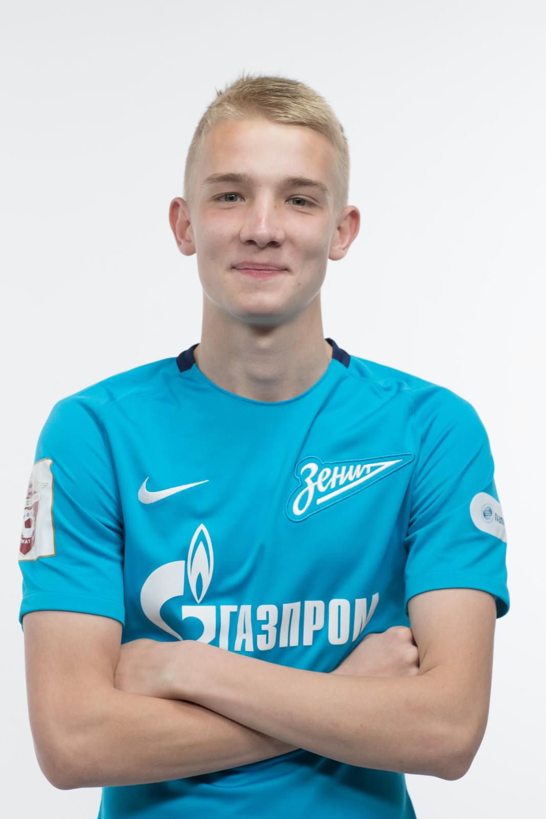 Фотосессия игроков молодежного состава ФК «Зенит» в новой игровой форме Nike сезона 2017/18