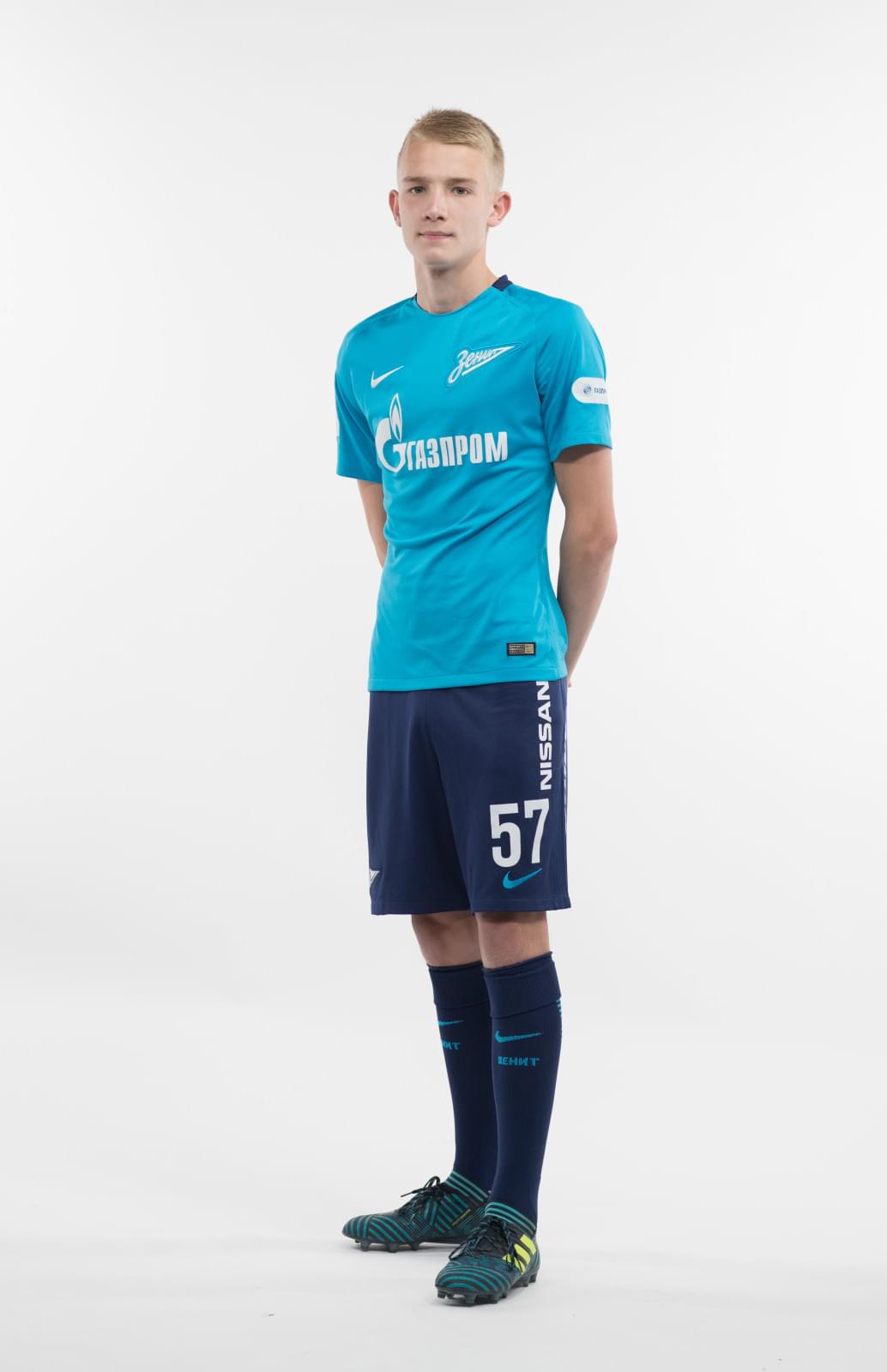 Фотосессия игроков молодежного состава ФК «Зенит» в новой игровой форме Nike сезона 2017/18