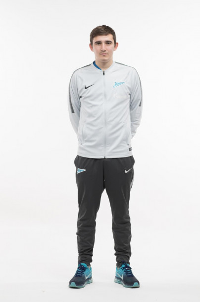 Фотосессия игроков молодежного состава ФК «Зенит» в новой игровой форме Nike сезона 2017/18