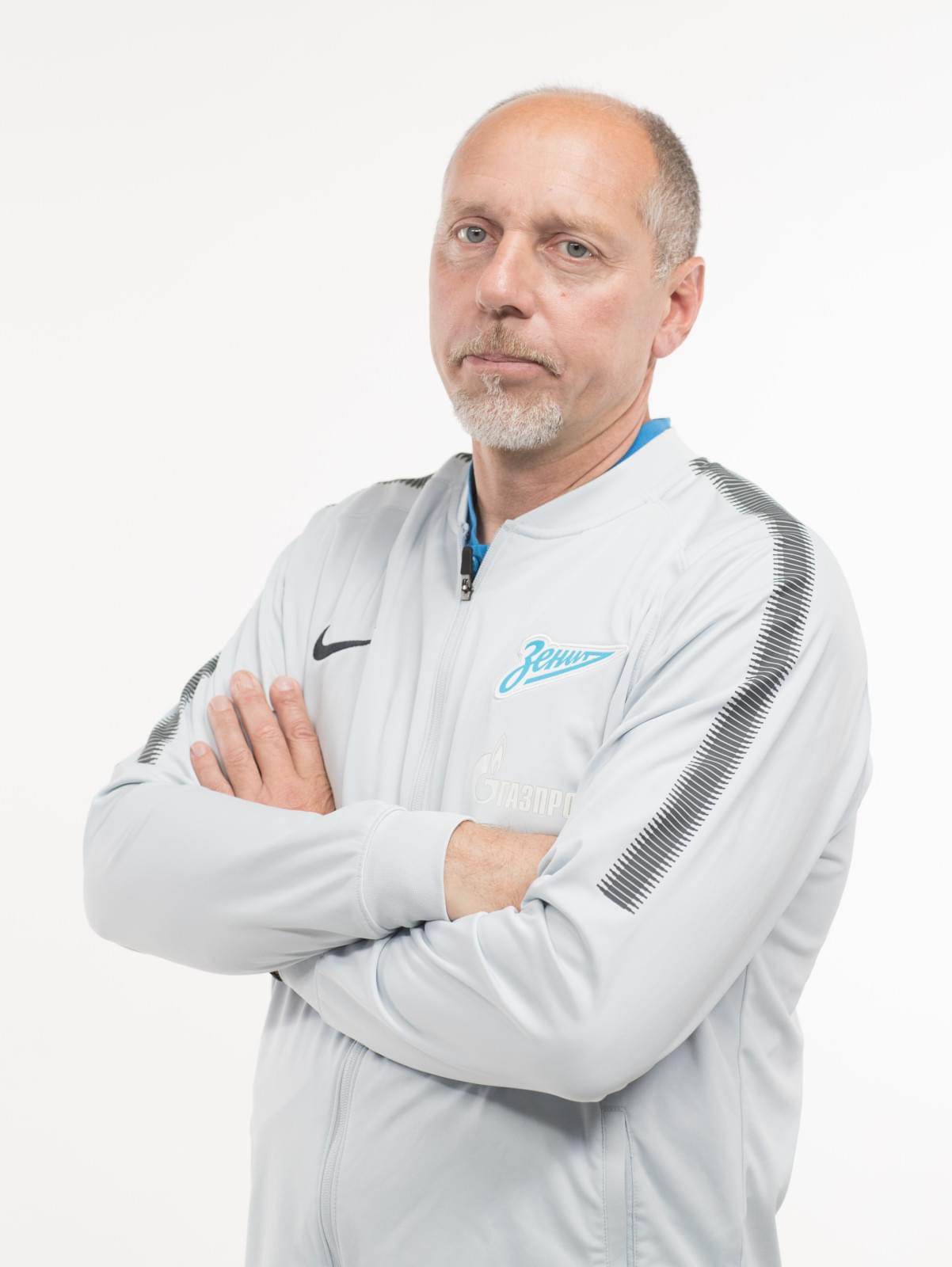 Фотосессия игроков молодежного состава ФК «Зенит» в новой игровой форме Nike сезона 2017/18