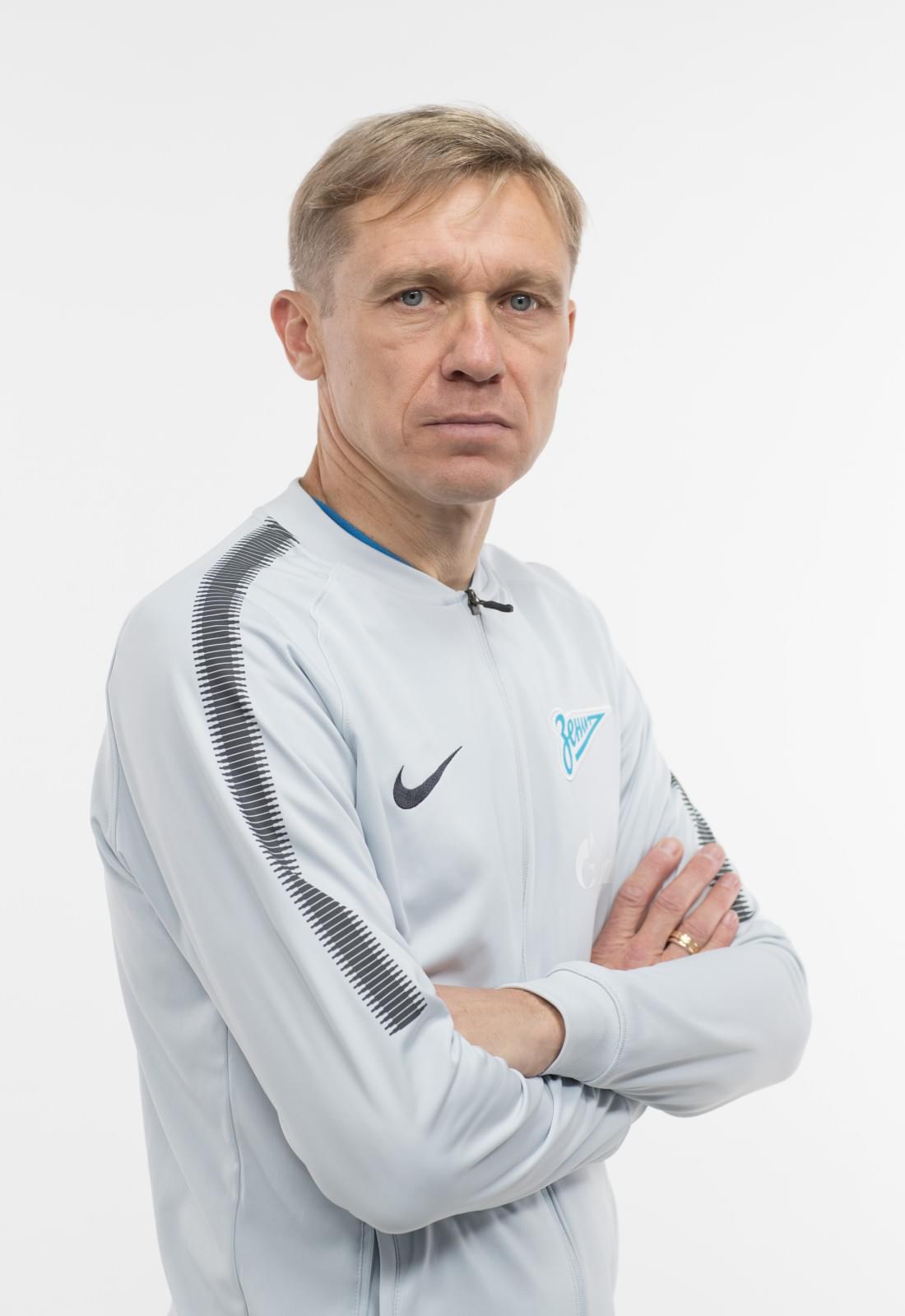 Фотосессия игроков молодежного состава ФК «Зенит» в новой игровой форме Nike сезона 2017/18