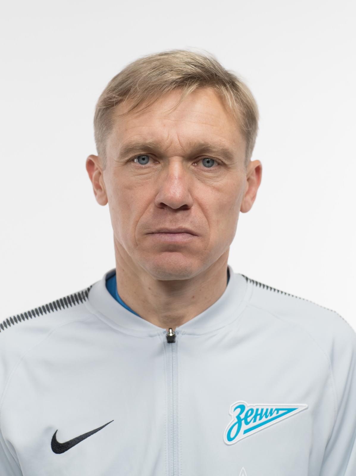 Фотосессия игроков молодежного состава ФК «Зенит» в новой игровой форме Nike сезона 2017/18