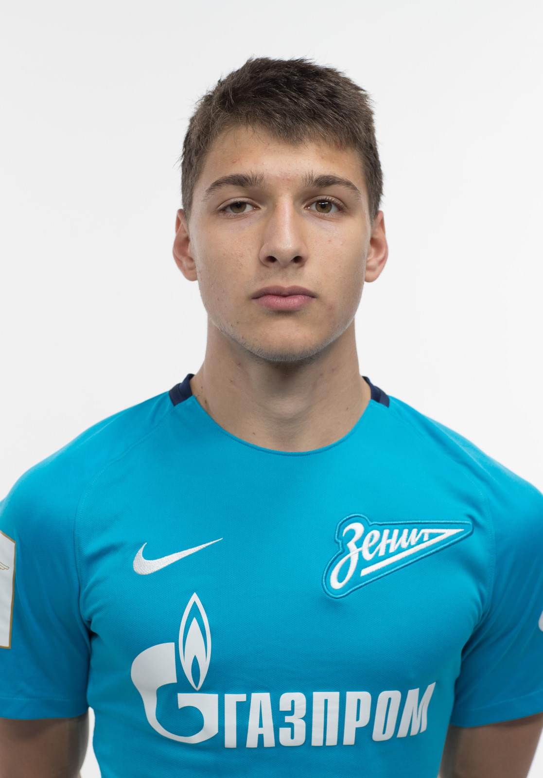 Фотосессия игроков молодежного состава ФК «Зенит» в новой игровой форме Nike сезона 2017/18