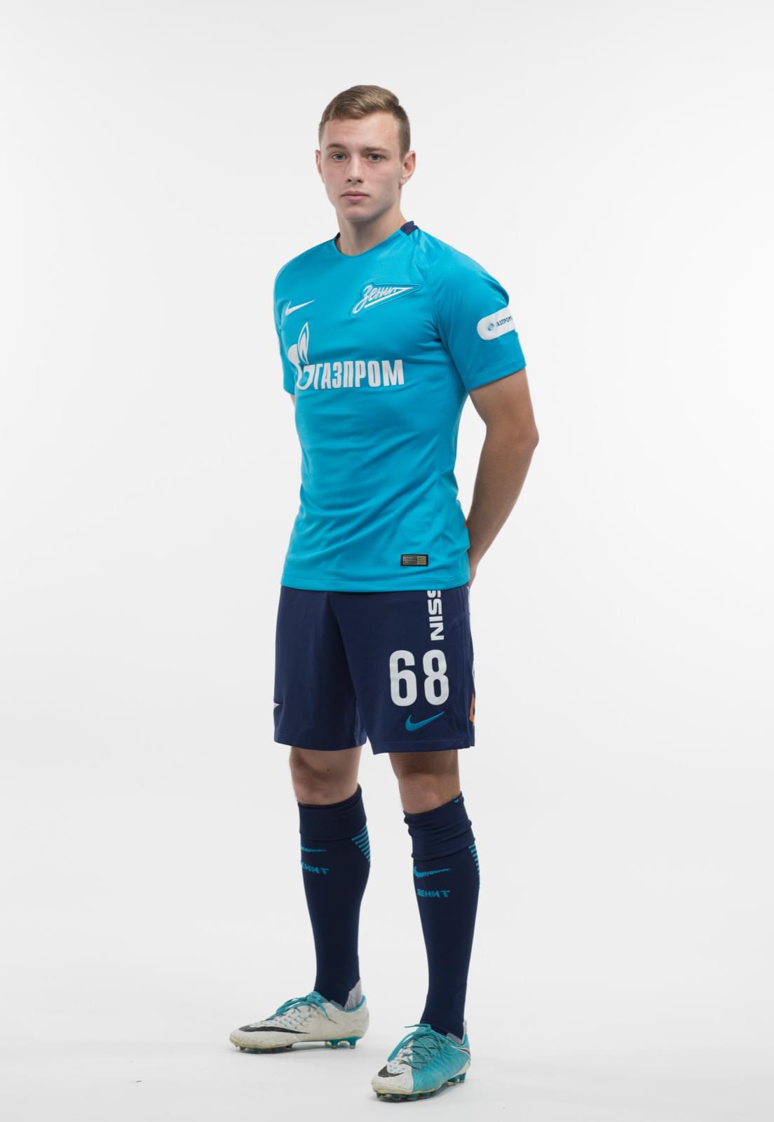 Фотосессия игроков молодежного состава ФК «Зенит» в новой игровой форме Nike сезона 2017/18
