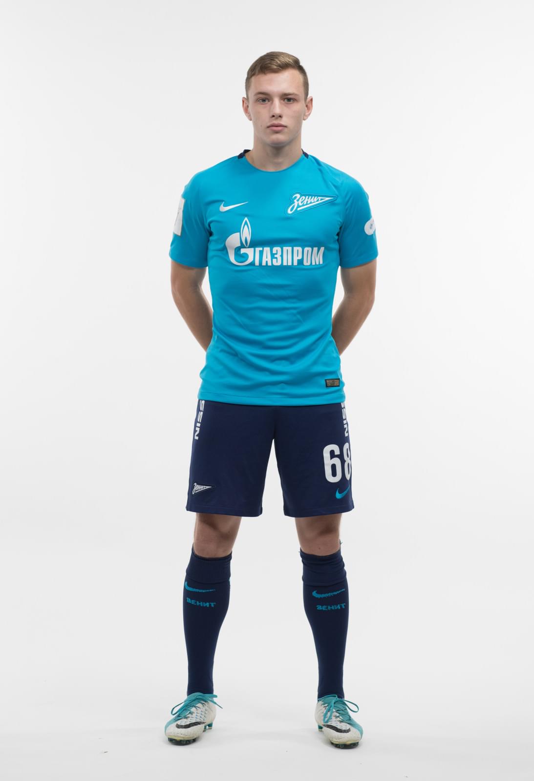 Фотосессия игроков молодежного состава ФК «Зенит» в новой игровой форме Nike сезона 2017/18