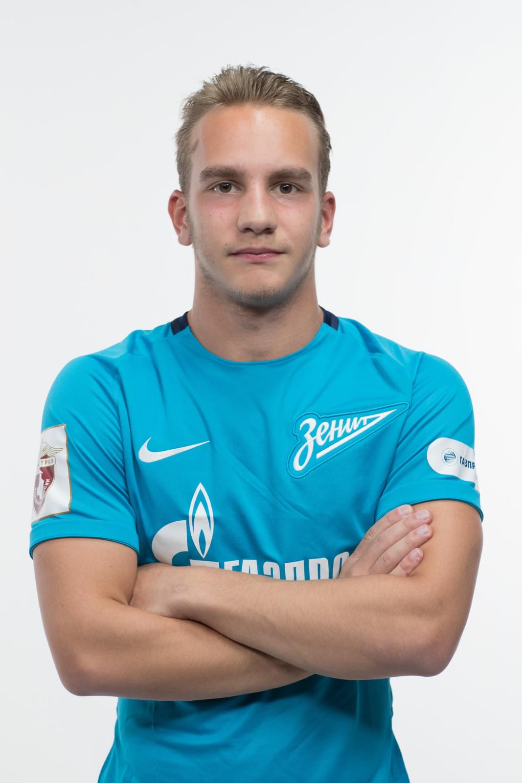 Фотосессия игроков молодежного состава ФК «Зенит» в новой игровой форме Nike сезона 2017/18