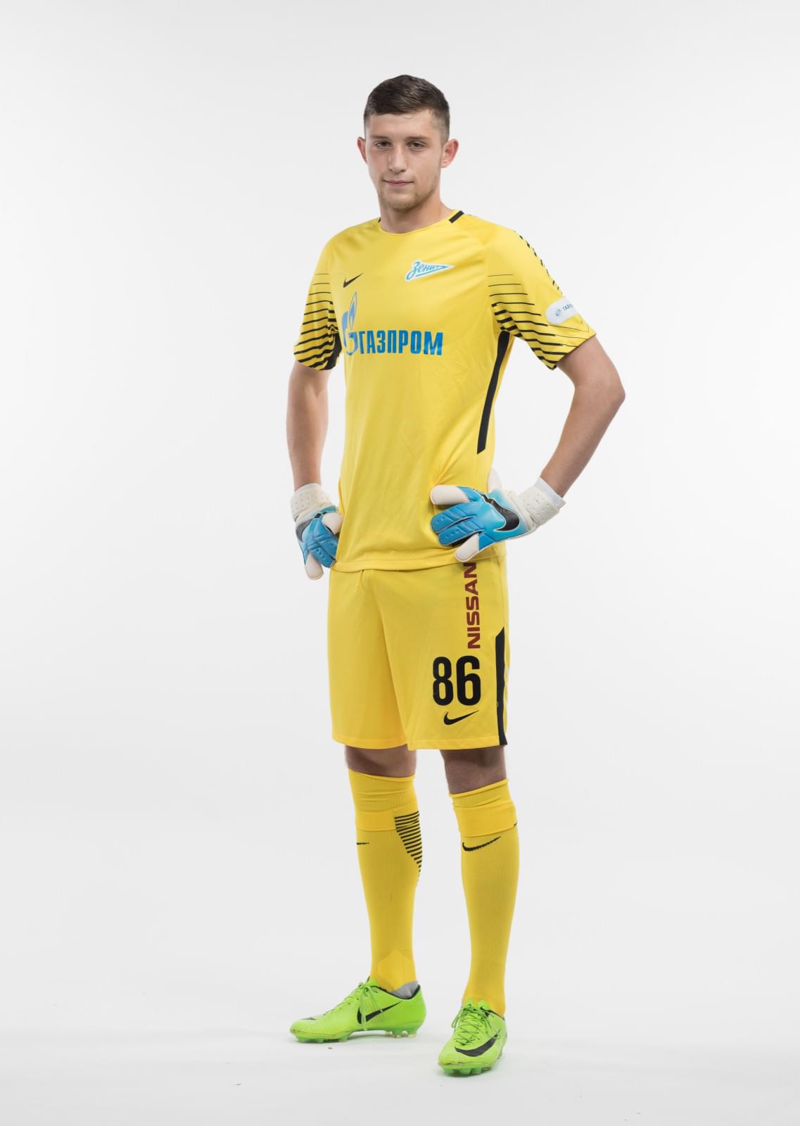 Фотосессия игроков молодежного состава ФК «Зенит» в новой игровой форме Nike сезона 2017/18