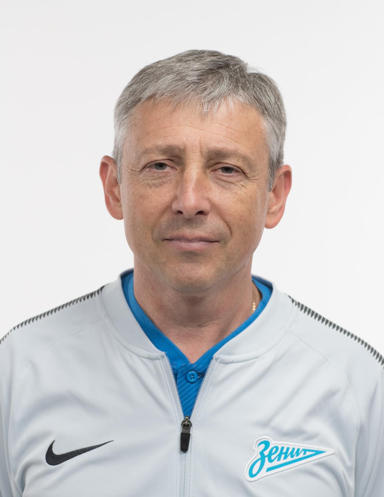 Фотосессия игроков молодежного состава ФК «Зенит» в новой игровой форме Nike сезона 2017/18