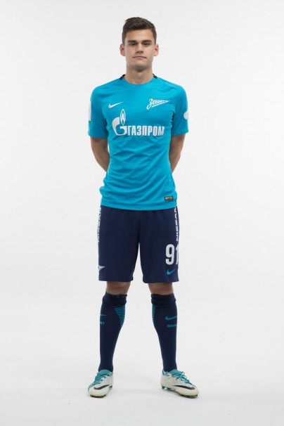 Фотосессия игроков молодежного состава ФК «Зенит» в новой игровой форме Nike сезона 2017/18