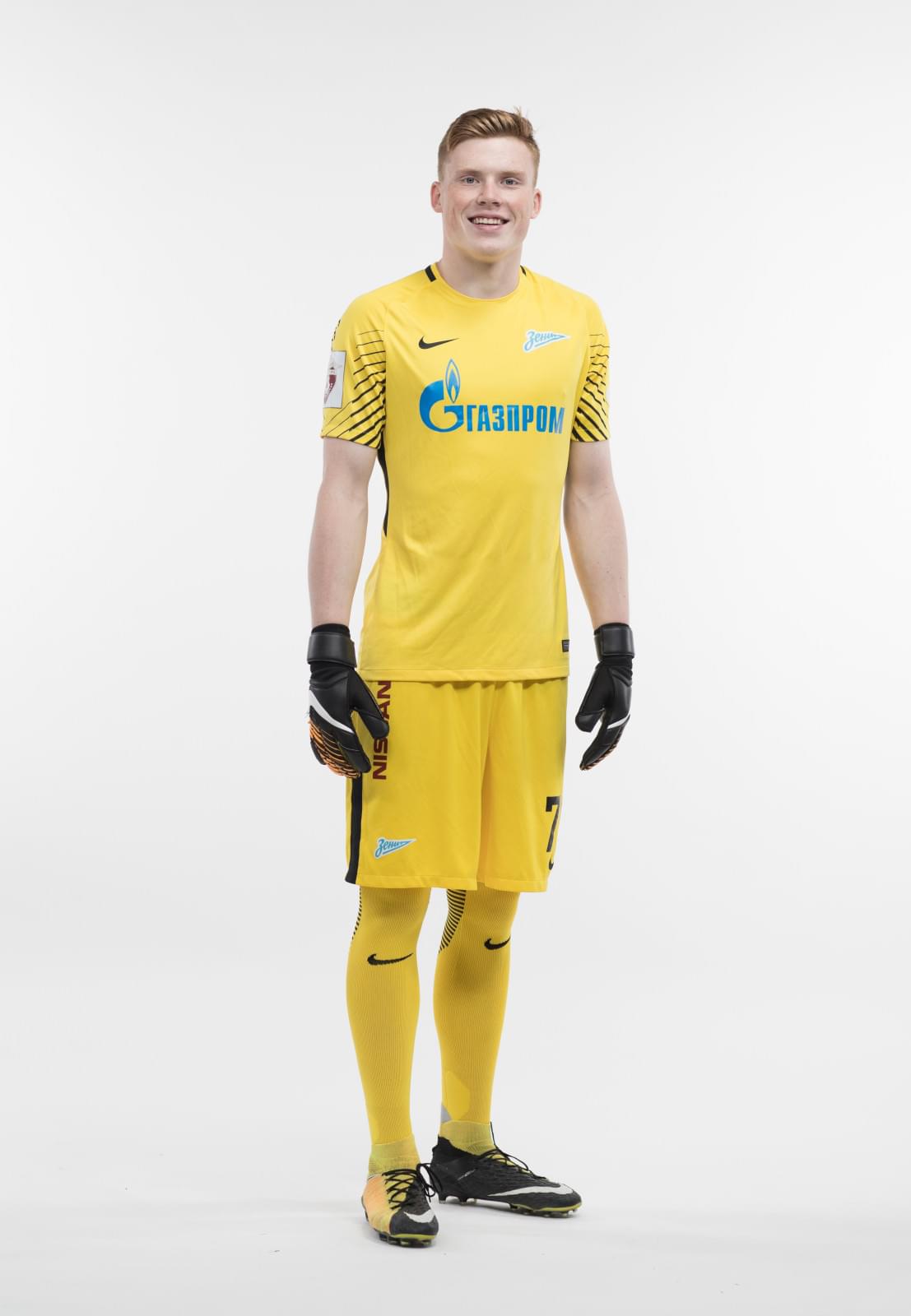 Фотосессия игроков молодежного состава ФК «Зенит» в новой игровой форме Nike сезона 2017/18