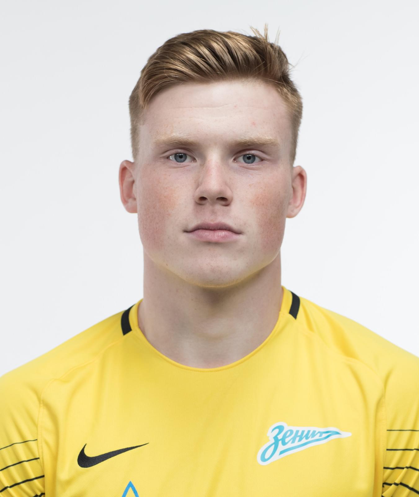 Фотосессия игроков молодежного состава ФК «Зенит» в новой игровой форме Nike сезона 2017/18