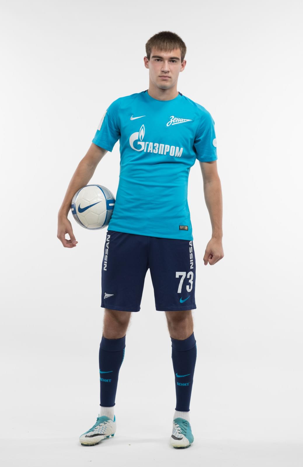 Фотосессия игроков молодежного состава ФК «Зенит» в новой игровой форме Nike сезона 2017/18